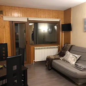 https://tretra-110.andorra-la-vella-hotels.net