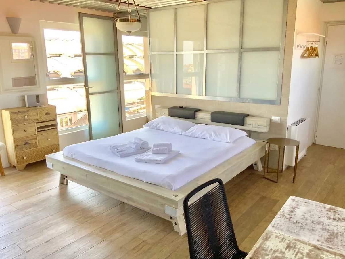Luxury Studio Unique View Near Main Station Apartment Milan
