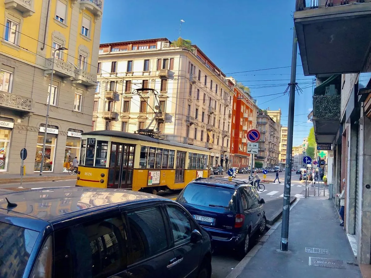 Luxury Studio Unique View Near Main Station Milán Italia